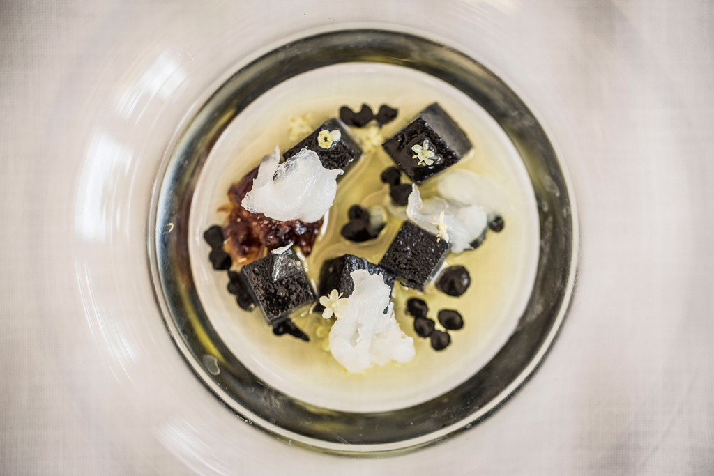 Restaurante El Rodat - 1 Michelin Star Restaurant