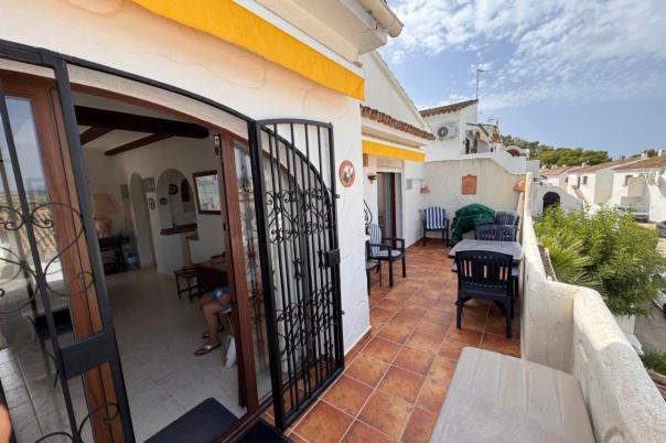 2 bed apartment in Benitachell