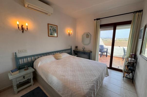 2 bed apartment in Benitachell