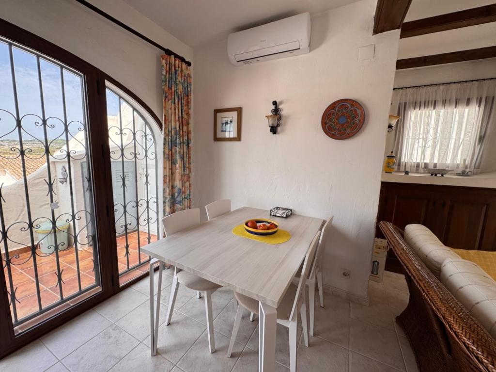 2 bed apartment in Benitachell