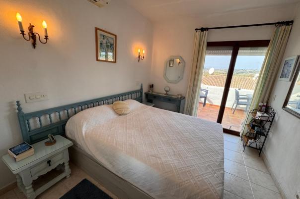 2 bed apartment in Benitachell