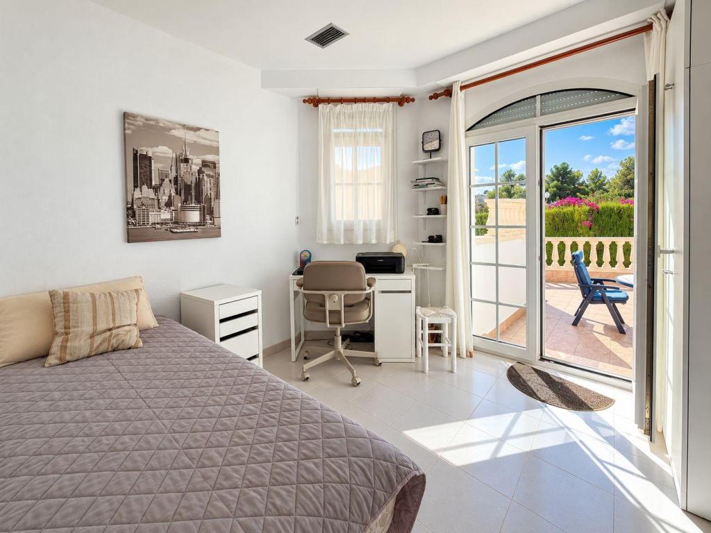2 bed apartments - flats in Moraira