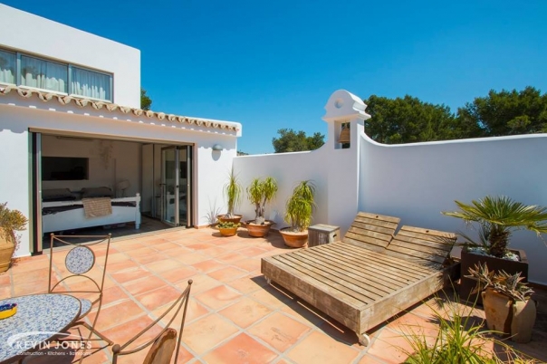 Kevin Jones Construction, Kitchens, Bathrooms & Pools Costa Blanca