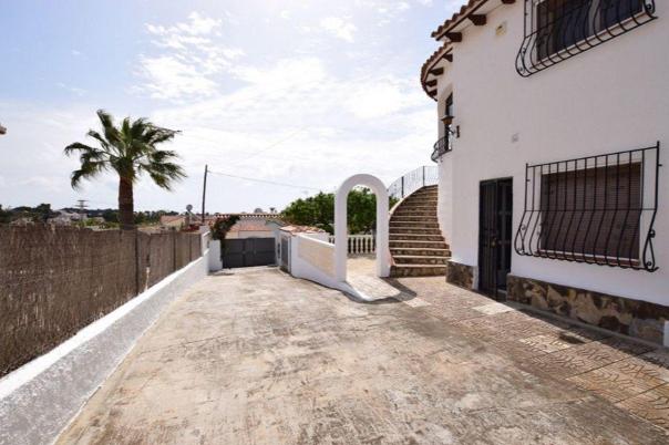 4 bed casa / chalet in Calpe