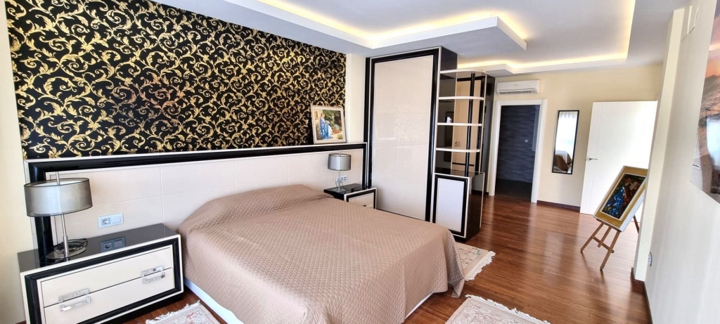 7 bed casa / chalet in Altea