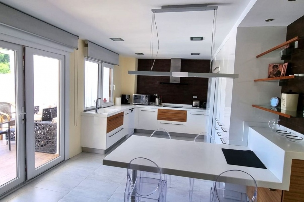 7 bed casa / chalet in Altea