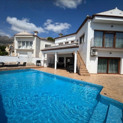 7 bed casa / chalet in Altea