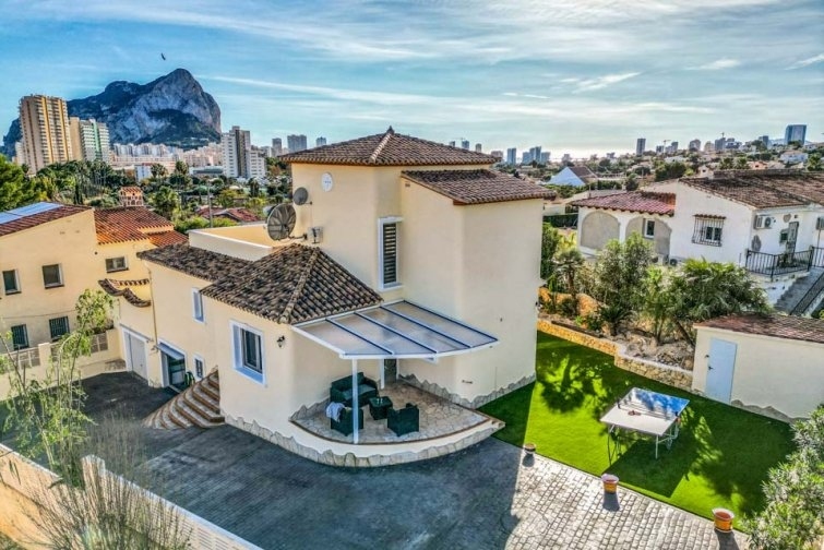 3 bed villa in Calpe