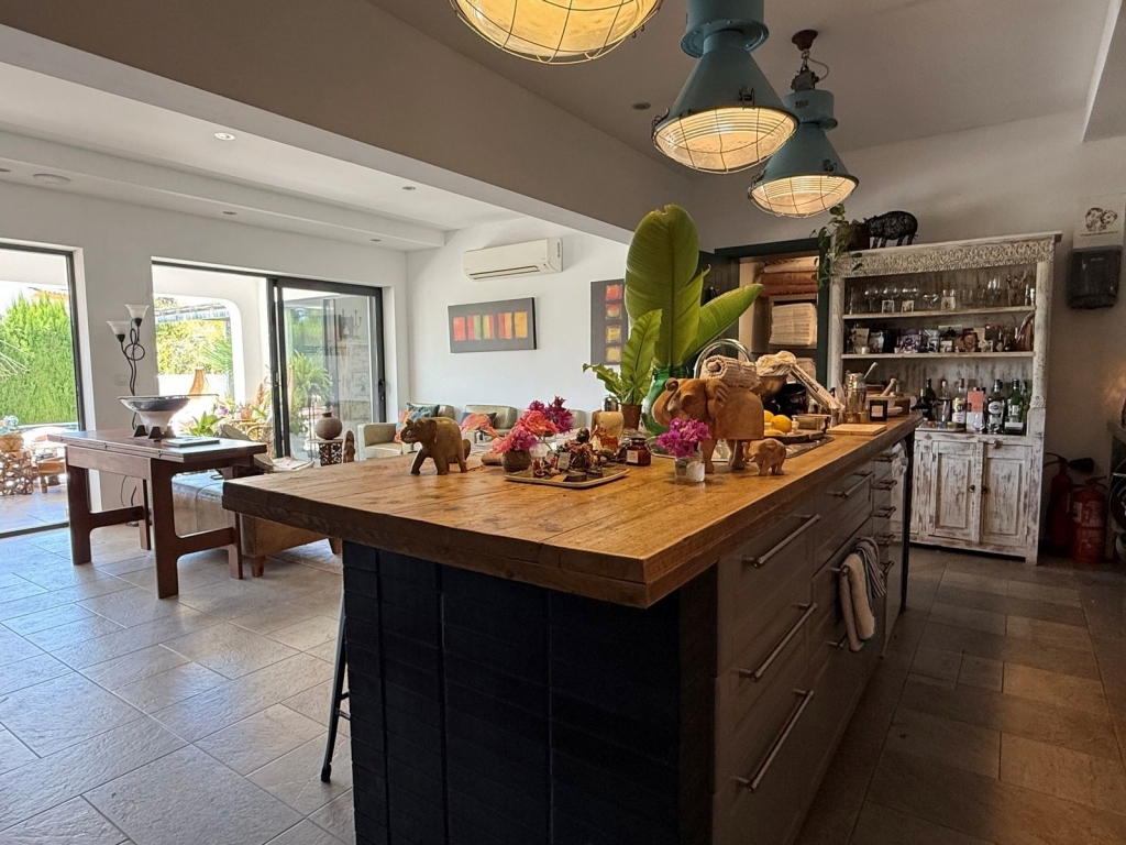 7 bed villa in Benissa