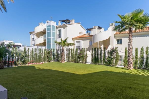 2 bed apartment in Denia