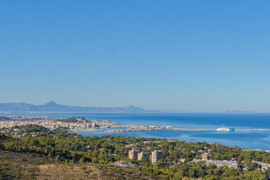 2 bed apartment in Denia