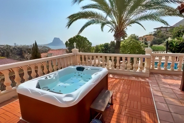4 bed villa in Calpe