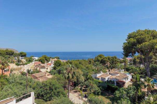 4 bed villas in Moraira