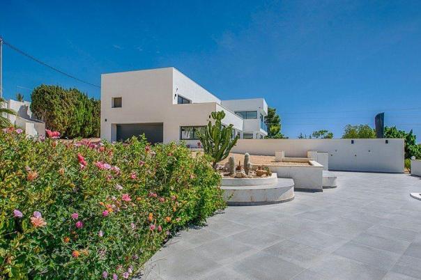 5 bed villa in Altea