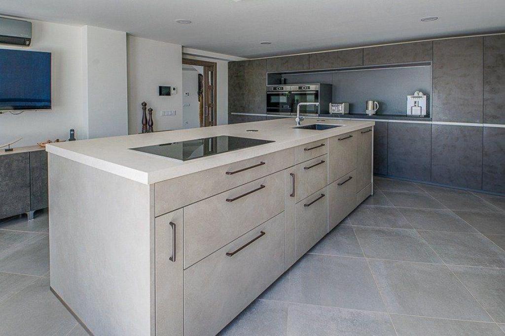5 bed villa in Altea