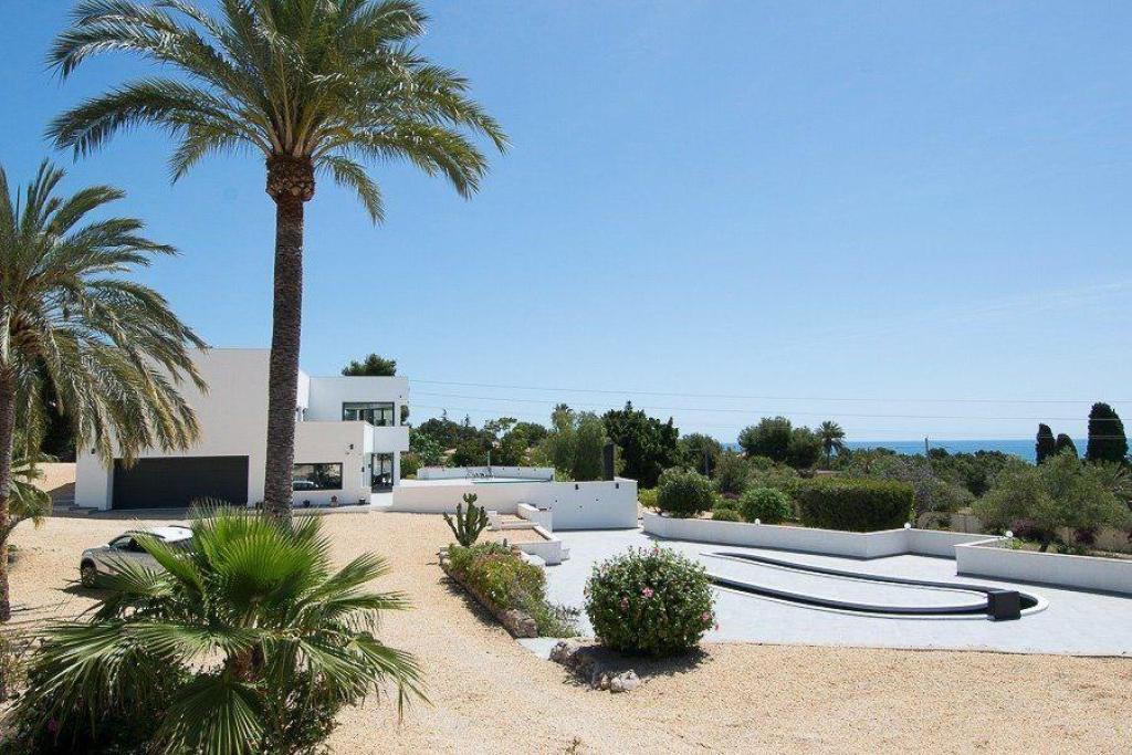 5 bed villa in Altea