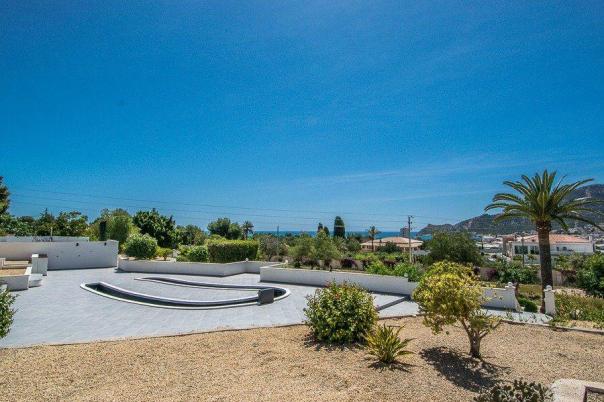 5 bed villa in Altea