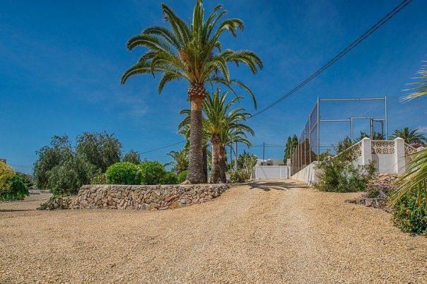 5 bed villa in Altea