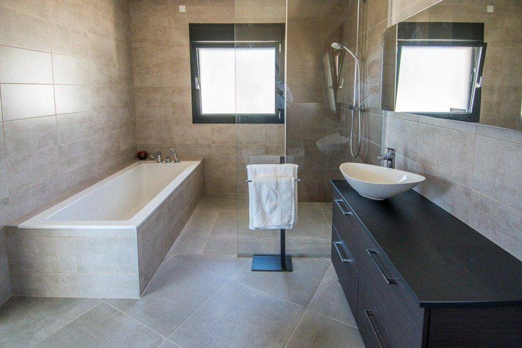 5 bed villa in Altea