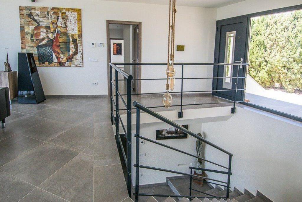 5 bed villa in Altea