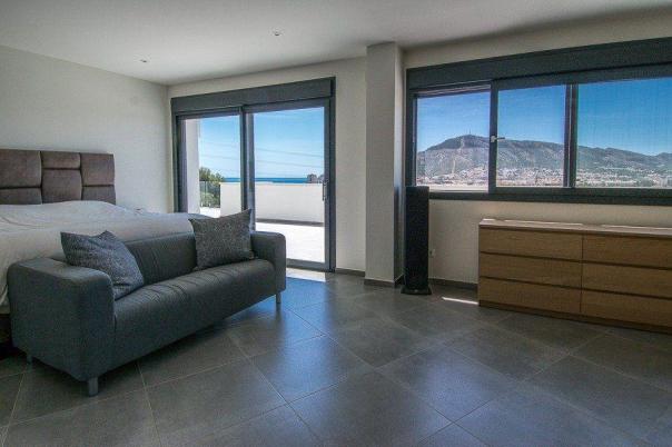 5 bed villa in Altea