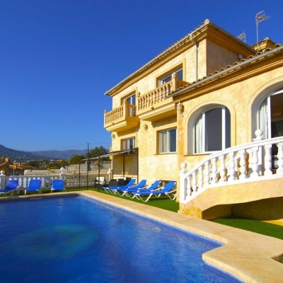 8 bed casa / chalet in Calpe