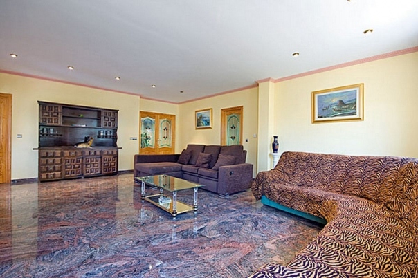 8 bed casa / chalet in Calpe / Calp