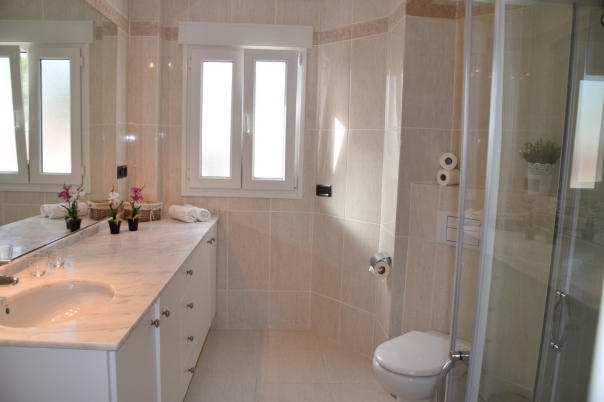 2 bed apartment in Benissa