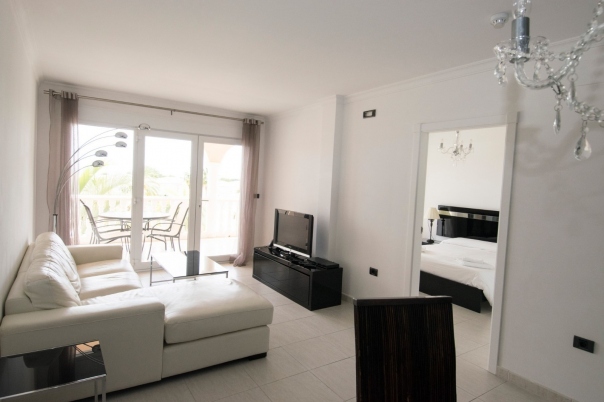 2 bed apartment in Benissa