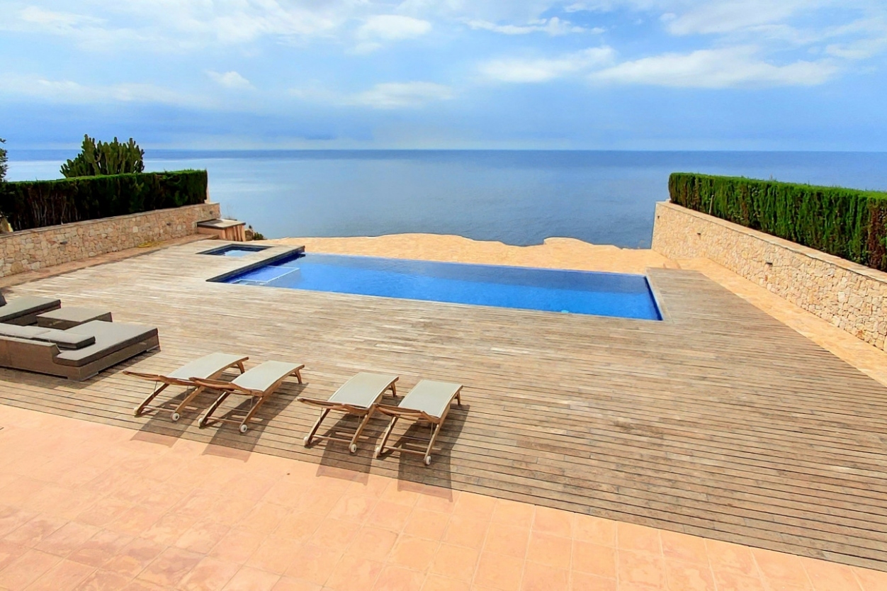 5 bed villa in Poble Nou de Benitatxell