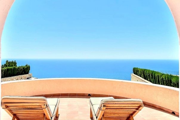 5 bed villa in Poble Nou de Benitatxell