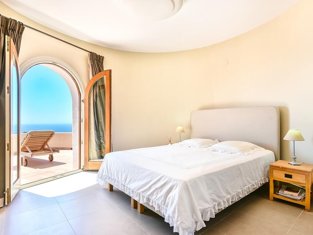 5 bed villa in Poble Nou de Benitatxell