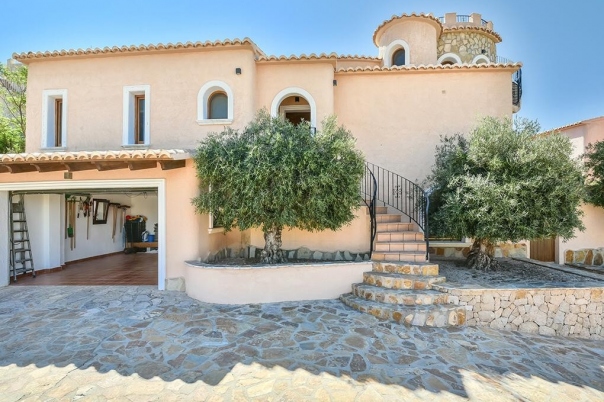 5 bed villa in Poble Nou de Benitatxell