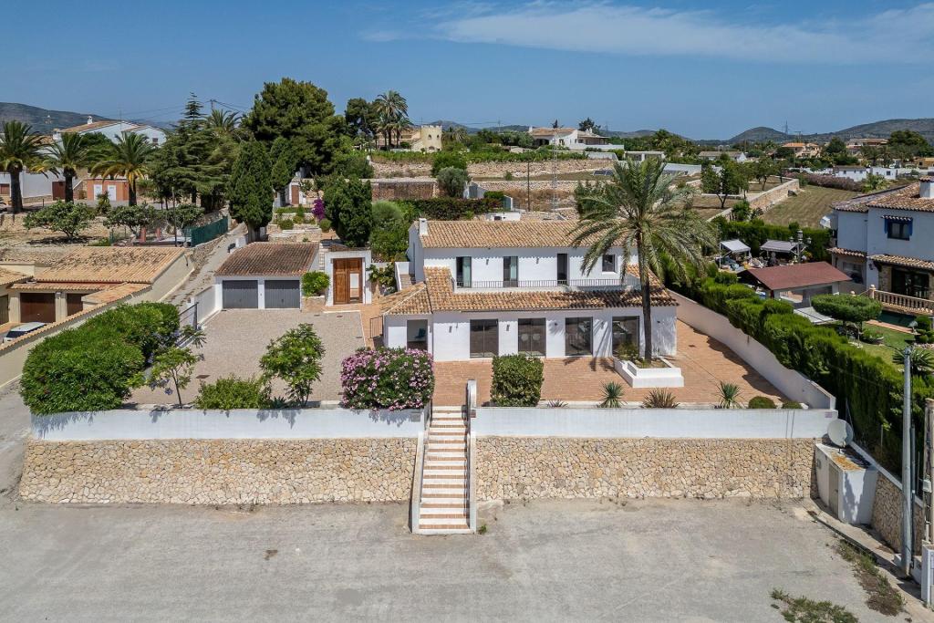 6 bed villas in Benissa