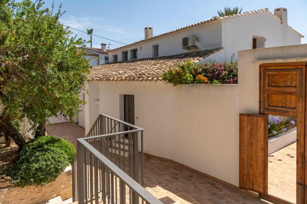 6 bed villas in Benissa