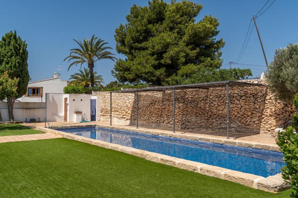 6 bed villas in Benissa