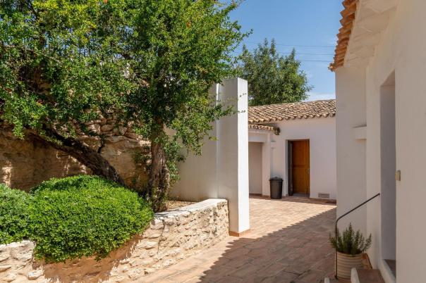 6 bed villas in Benissa