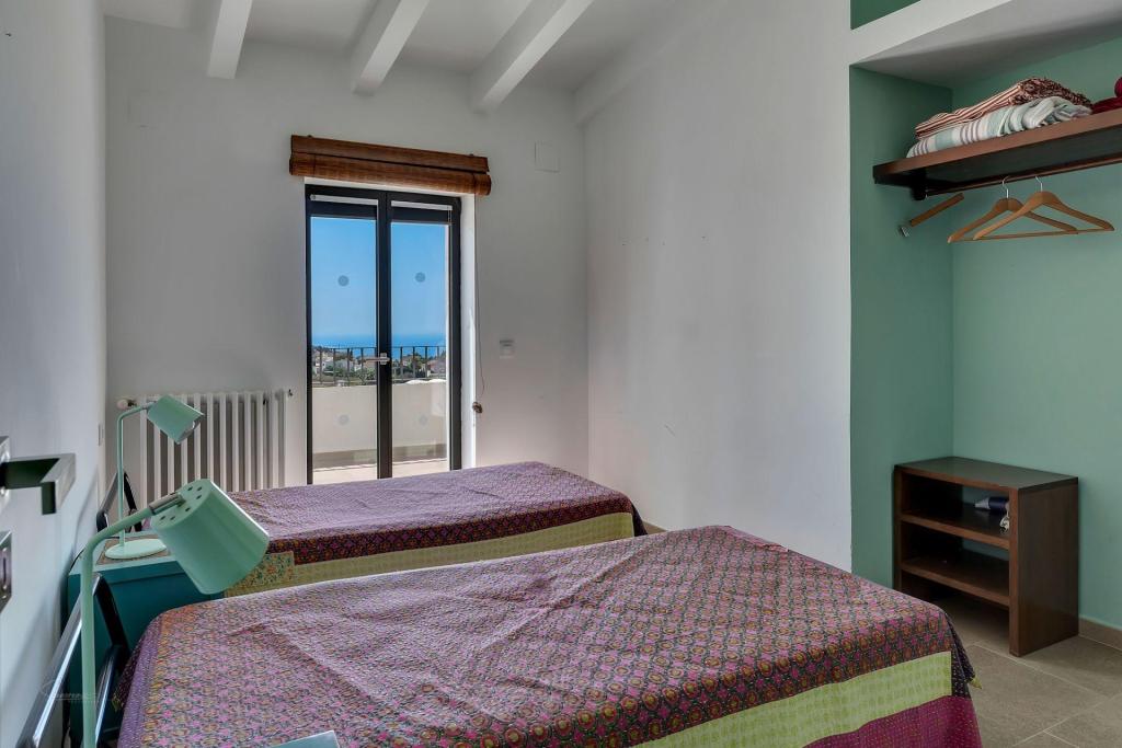6 bed villas in Benissa