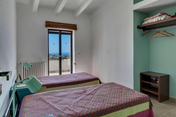 6 bed villas in Benissa