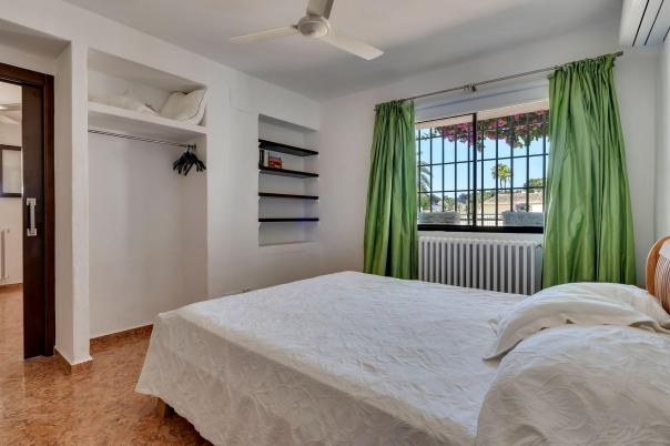 6 bed villas in Benissa