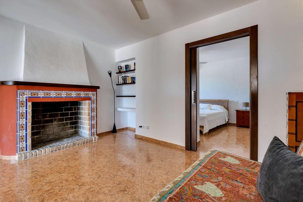 6 bed villas in Benissa