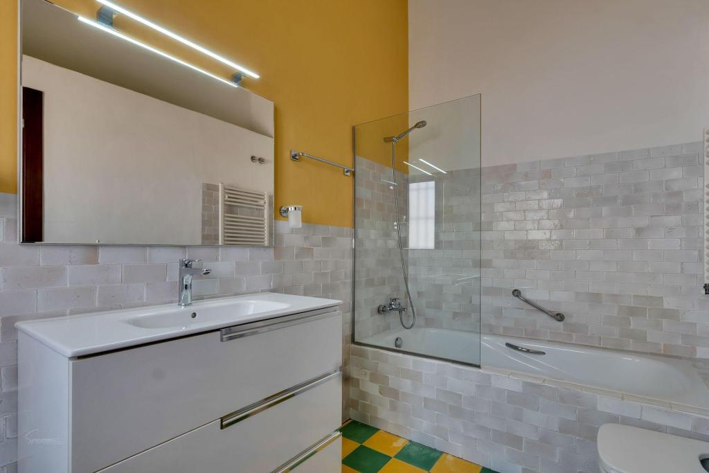 6 bed villas in Benissa