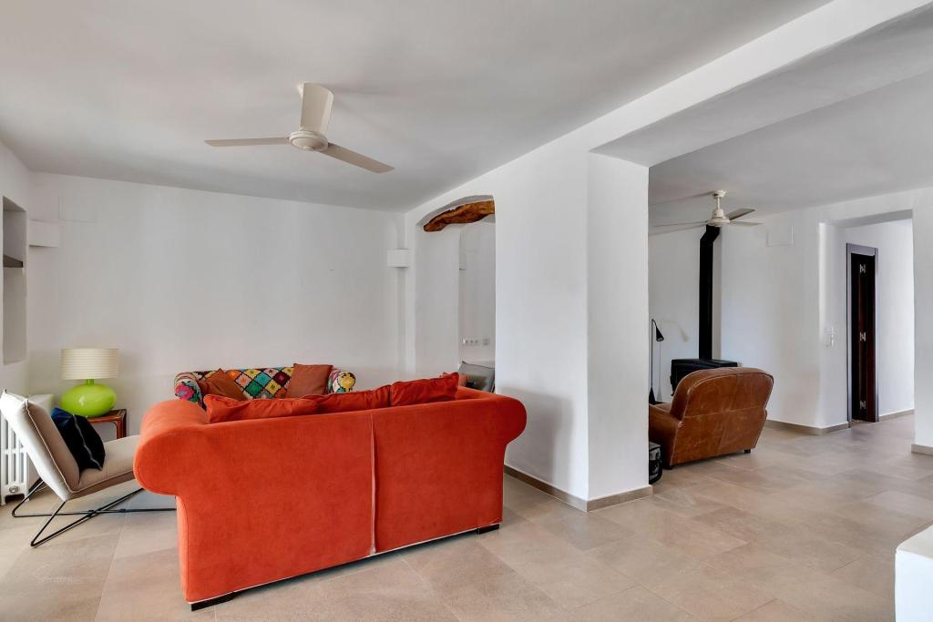 6 bed villas in Benissa