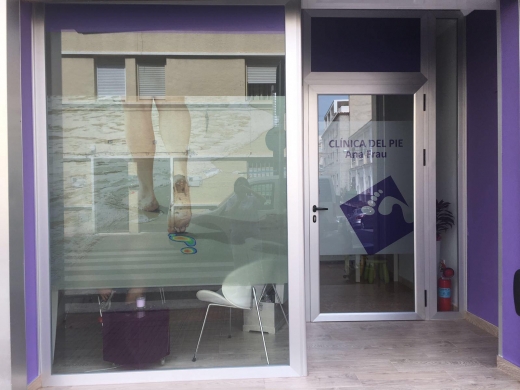 CLINICA DEL PIE - Podiatrist / Podologa