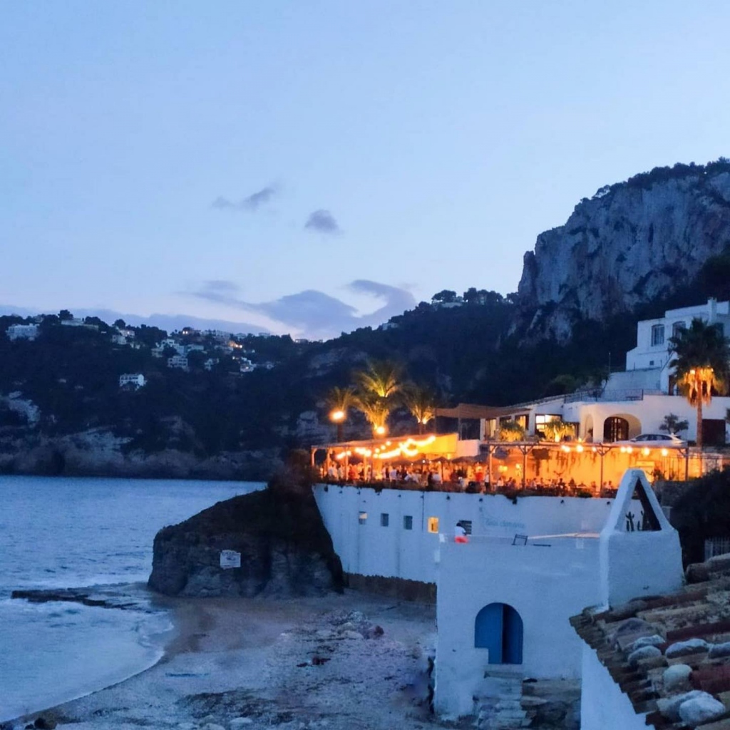 Live Music, Entertainment, Sports Bar & Nightclub Guide in Javea