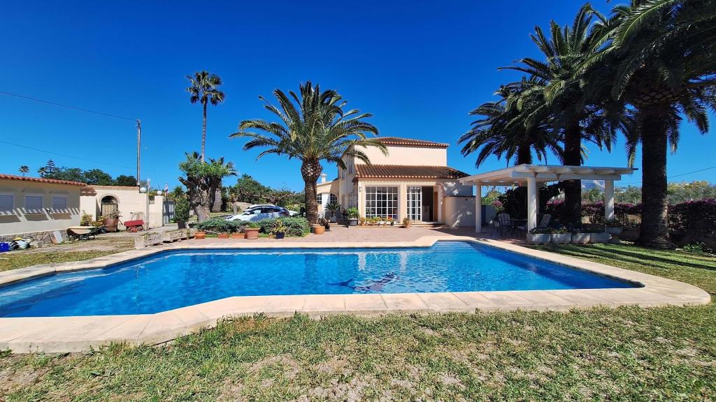 6 bed villa in Ondara