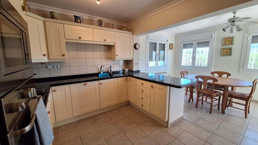 6 bed villa in Ondara