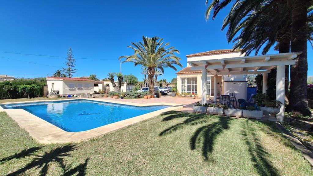 6 bed villa in Ondara