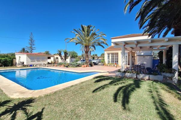 6 bed villa in Ondara
