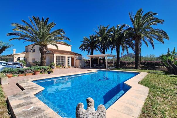 6 bed villa in Ondara